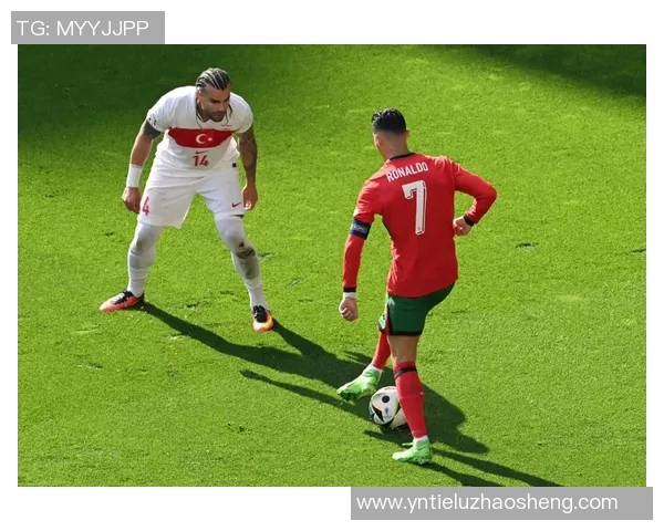 各大足球明星纷纷表达对C罗的看法与评价引发热议